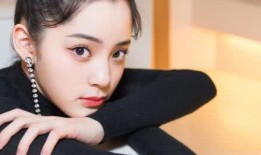 娱乐吃瓜酱娜娜摆摊,娱乐吃瓜酱的市井生活