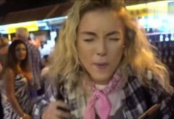 吃瓜外国网红事件视频,揭秘网络舆论的狂欢与反思