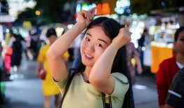 娱乐吃瓜酱娜娜摆摊,娱乐吃瓜酱的市井生活